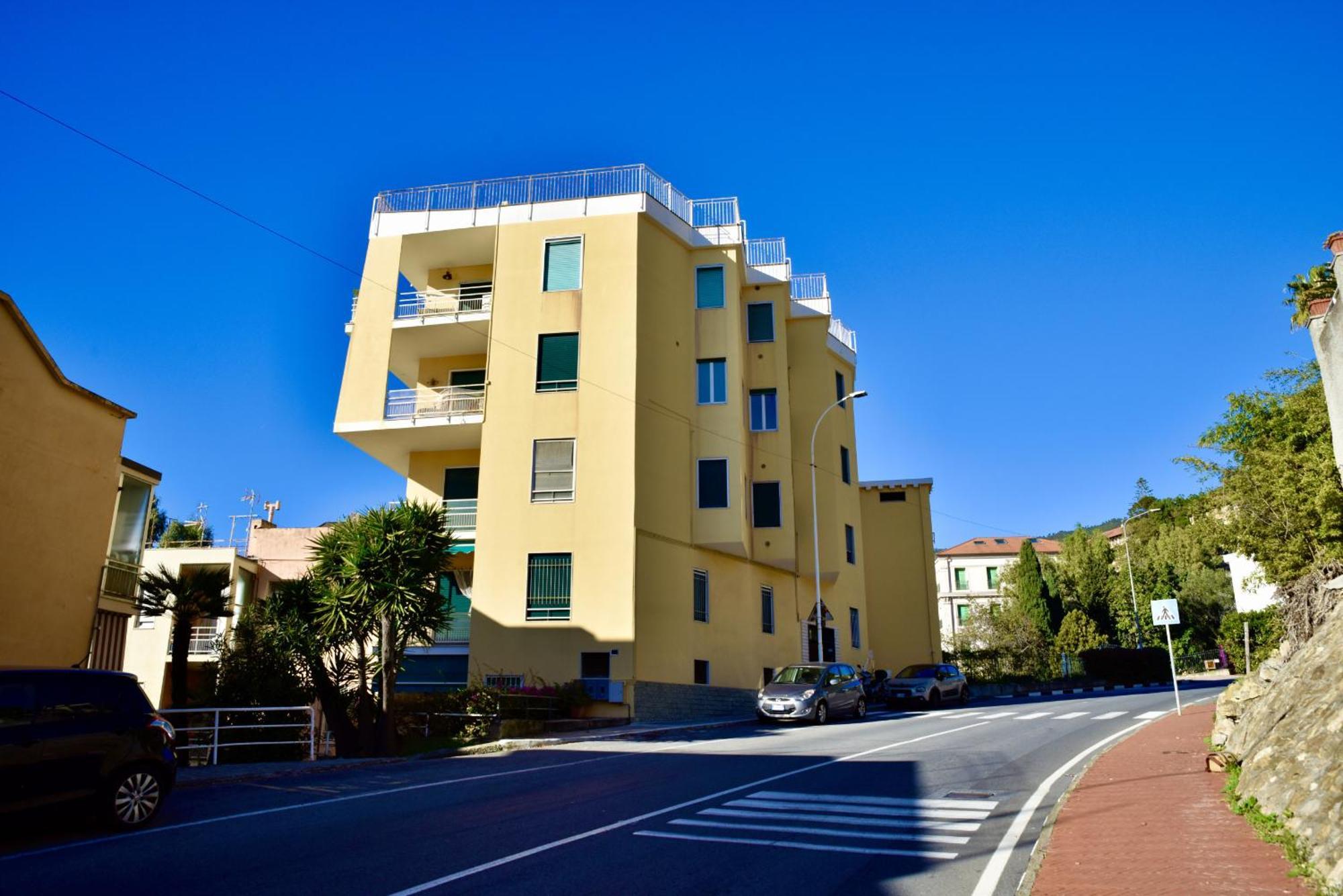 Panorama Apartment In Ospedaletti By Wonderful Italy エクステリア 写真